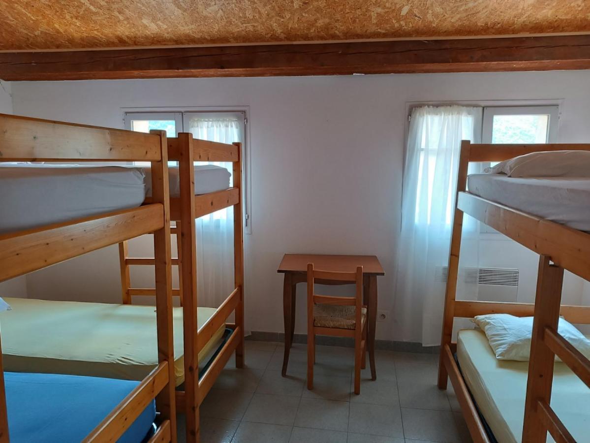 Hotel Auberge De Calendal à Aiglun  Extérieur photo